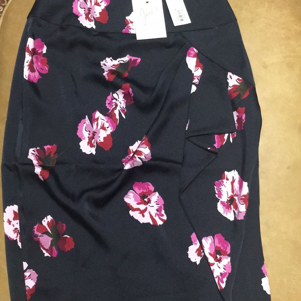 Joie skirt